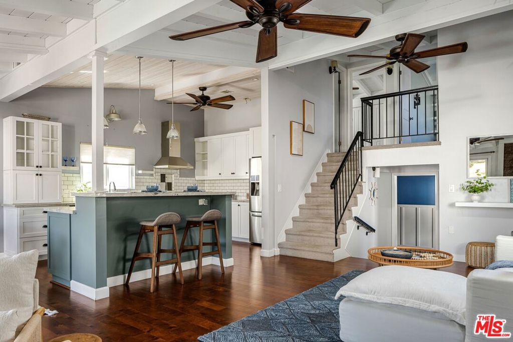 5359 Reef Way