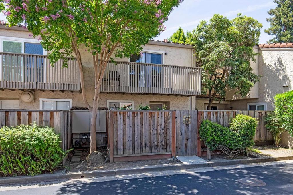 103 Mission Drive, East Palo Alto, CA 94303 — photo 1