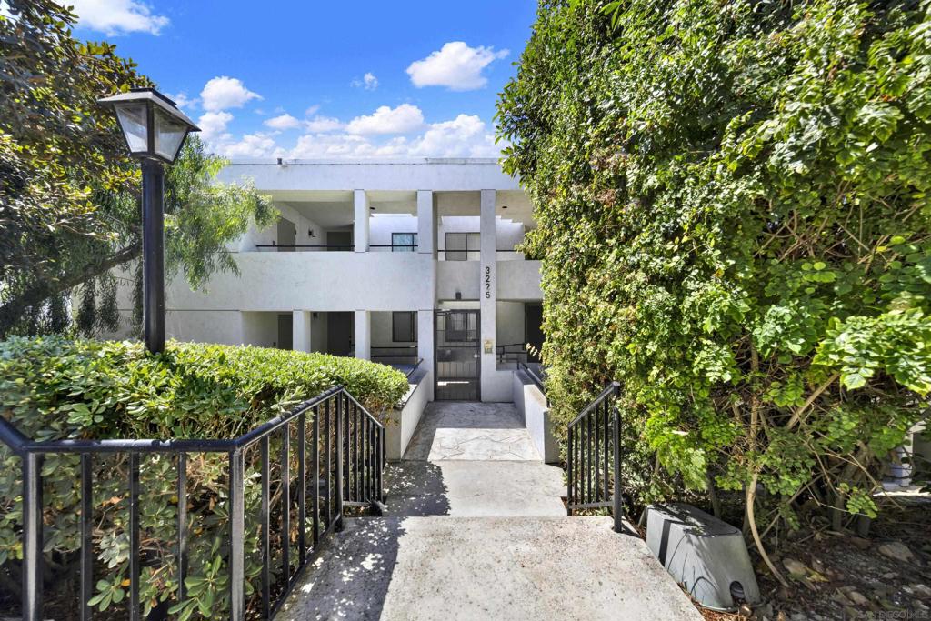 3225 Newell St 5, San Diego, CA 92106 — photo 1