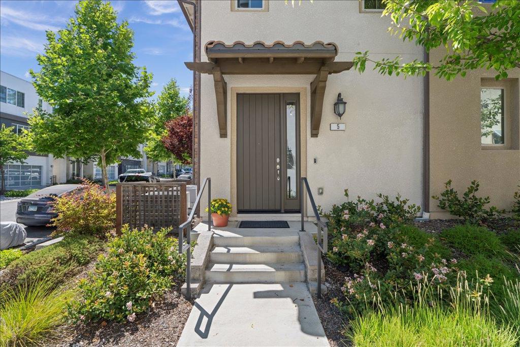 223 William Manly Street 5, San Jose, CA 95136 — photo 1