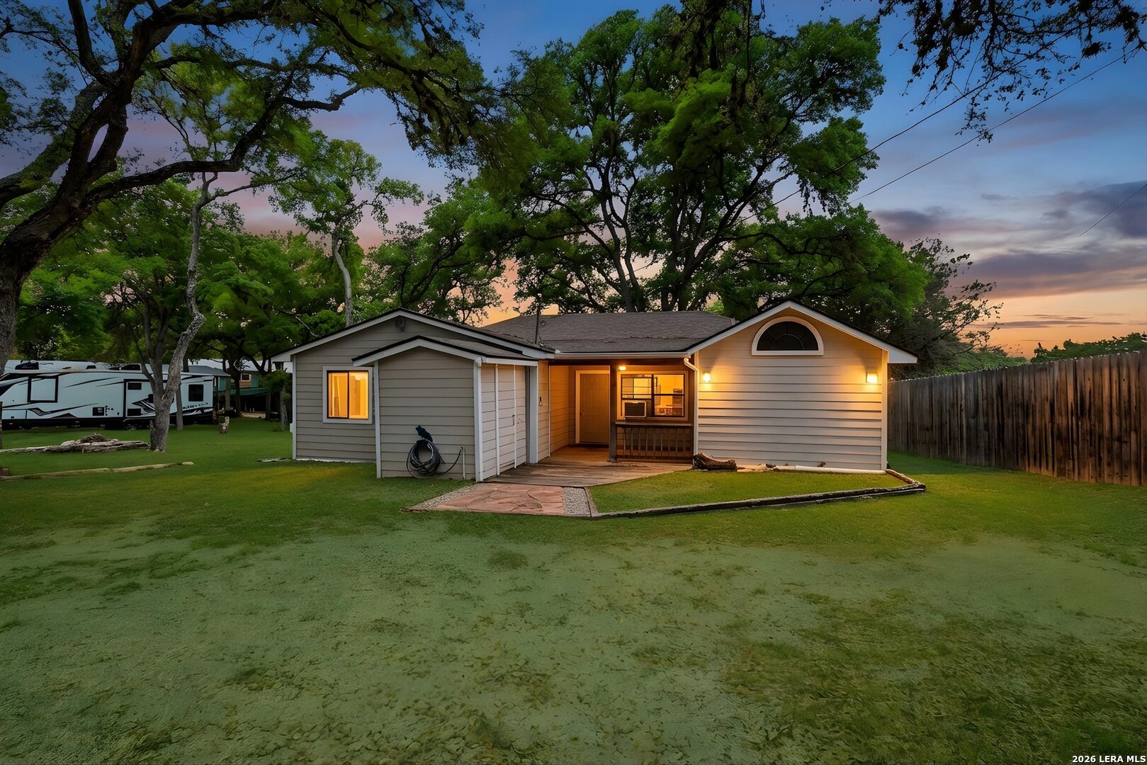 772 NW Pebble Beach Dr, Lakehills, TX 78063 — photo 1