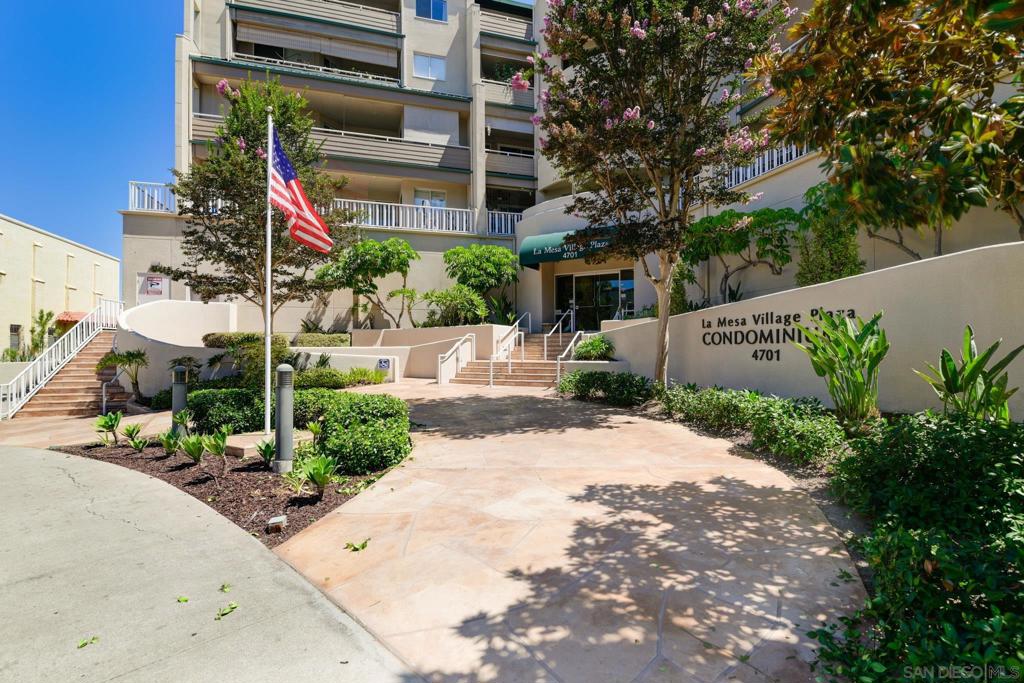 4701 Date Ave 423