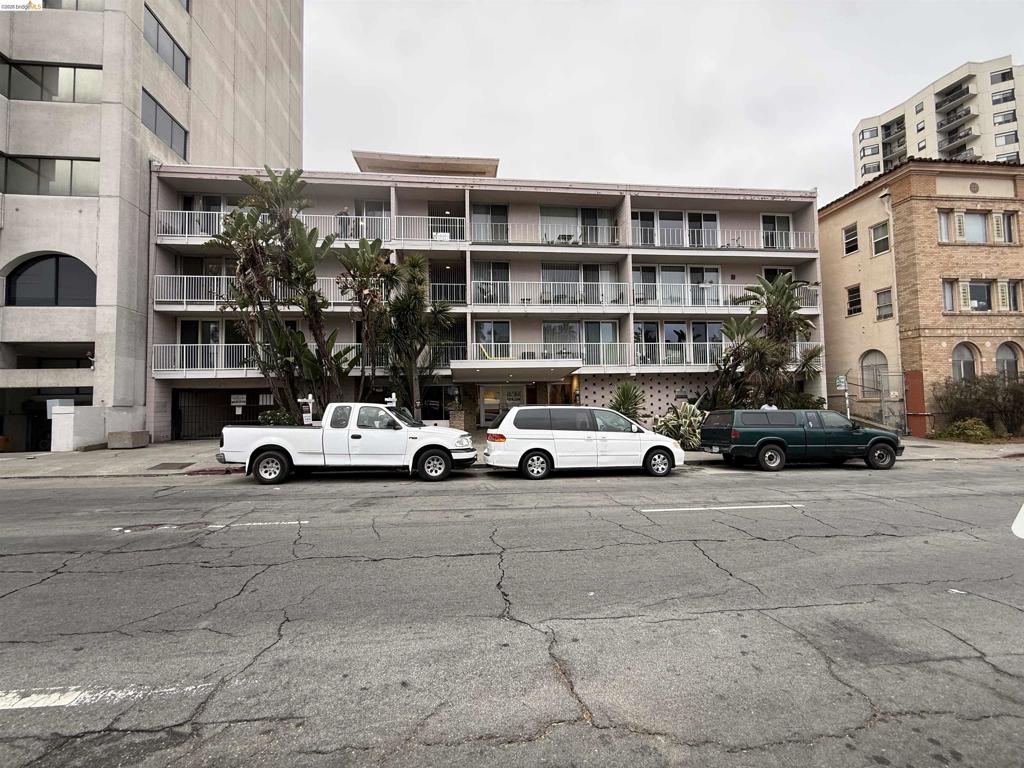 1425 Lakeside Dr 201, Oakland, CA 94612 — photo 1