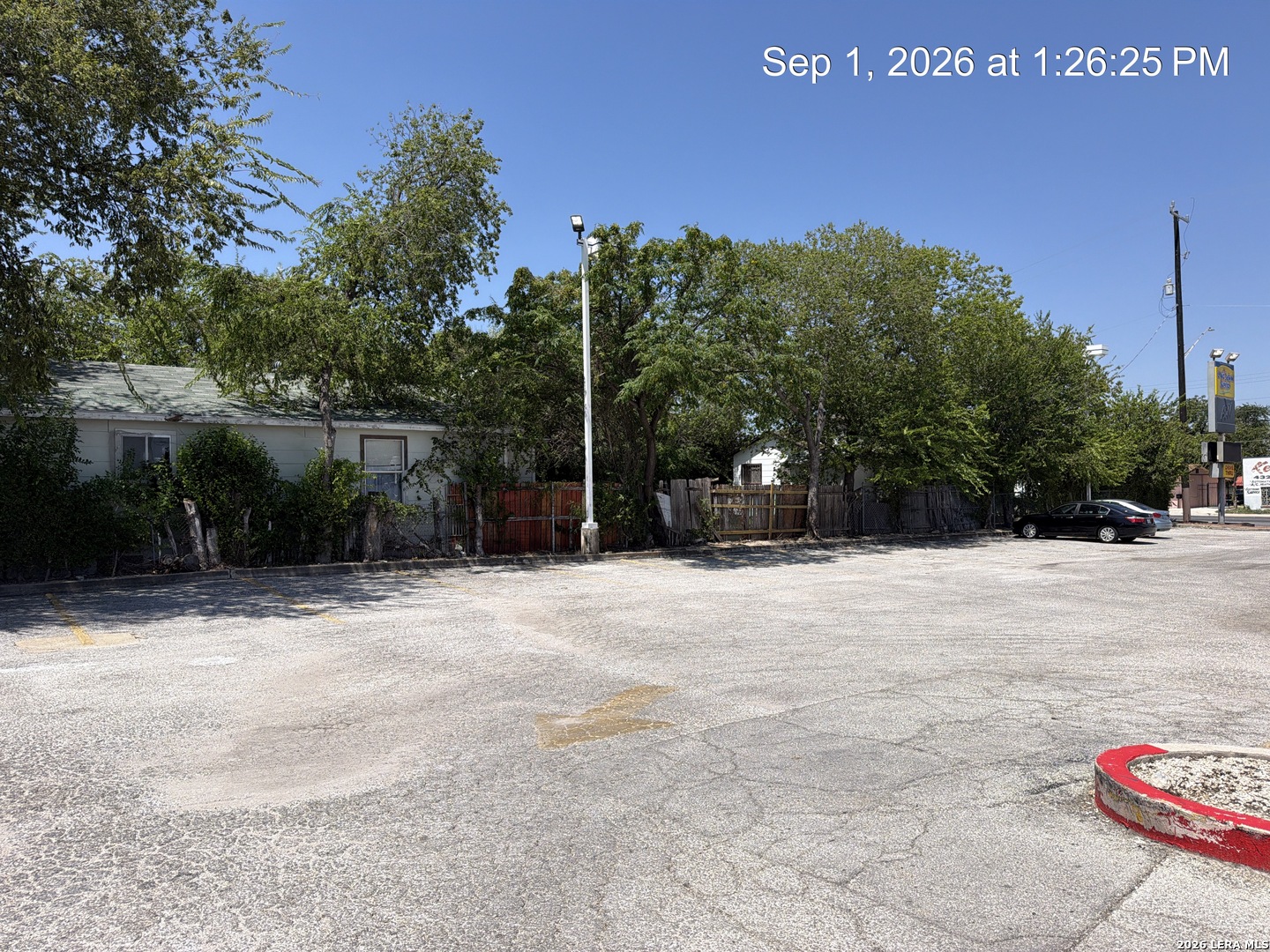 4406 Commerce, , 78237 — photo 1