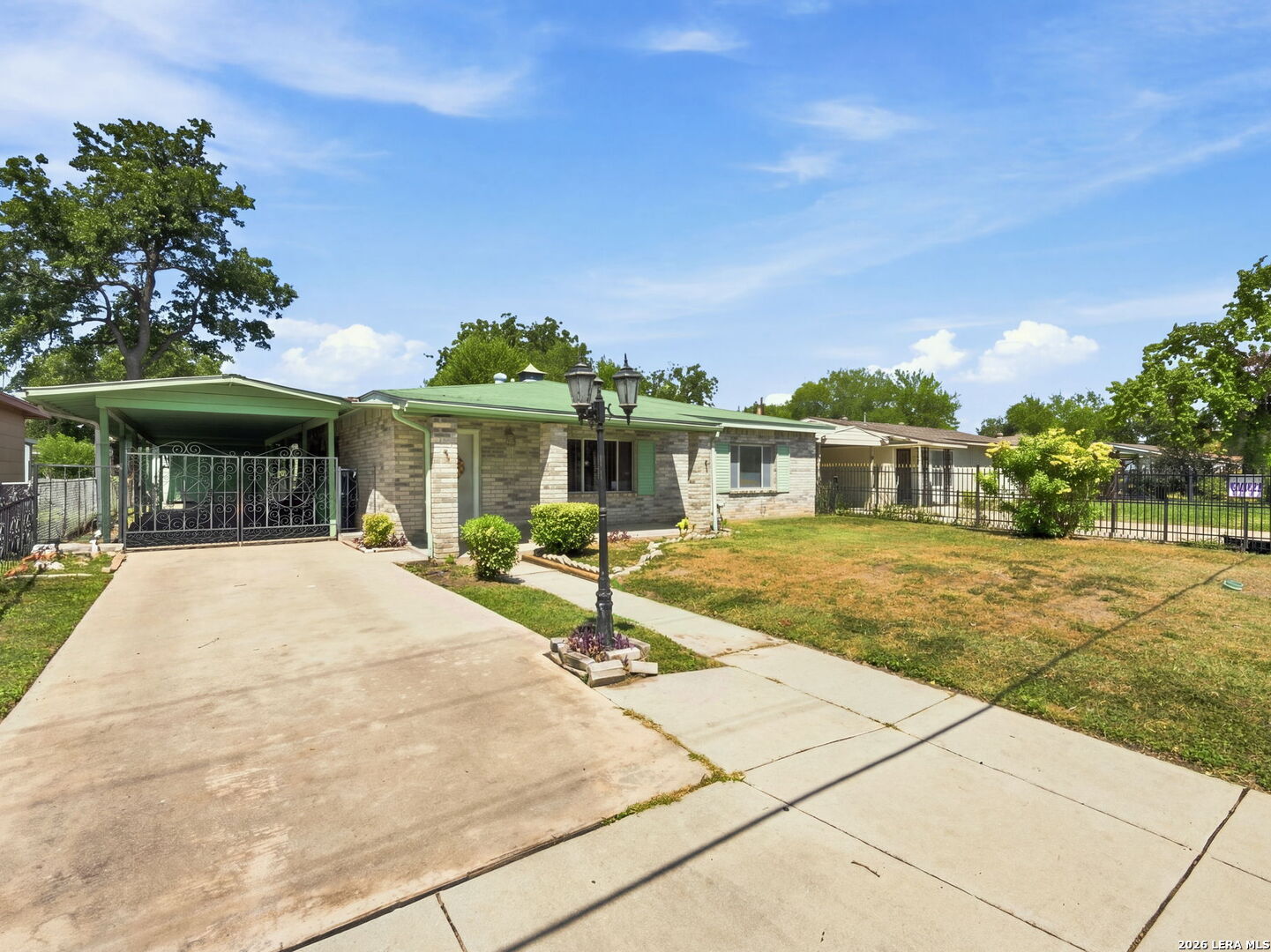 831 Brady, San Antonio, TX 78207 — photo 1