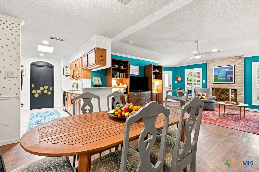 1217 Bluff Creek