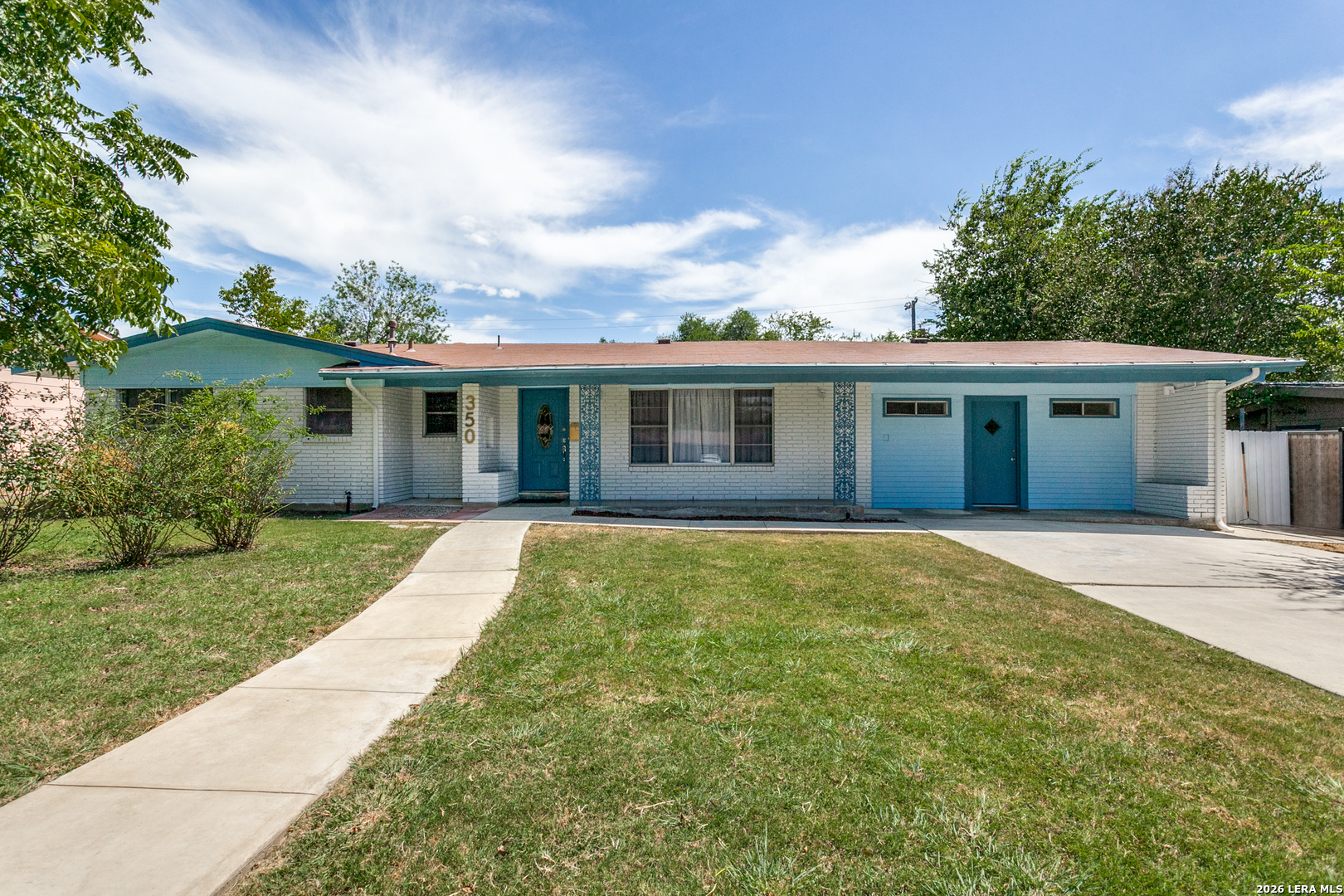350 SPRINGWOOD LN, San Antonio, TX 78216 — photo 1