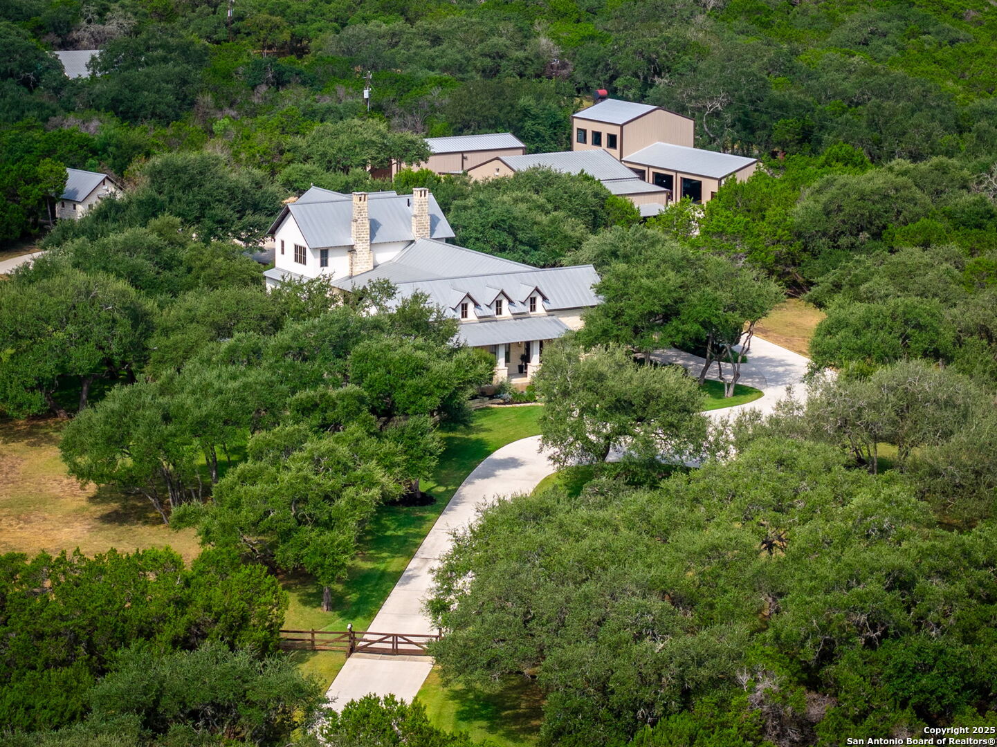 1945 Hoffmann, New Braunfels, TX 78132 — photo 1