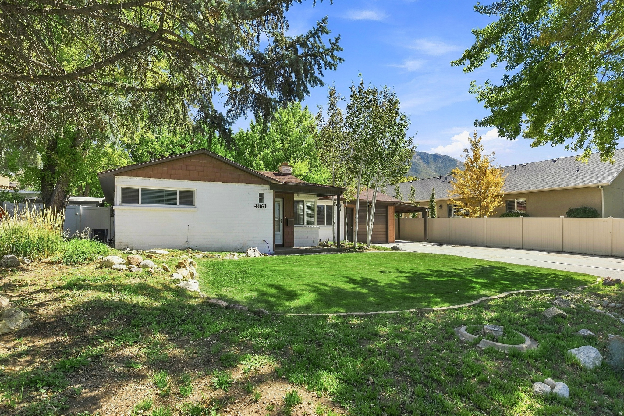 4061 S MORNING STAR DR