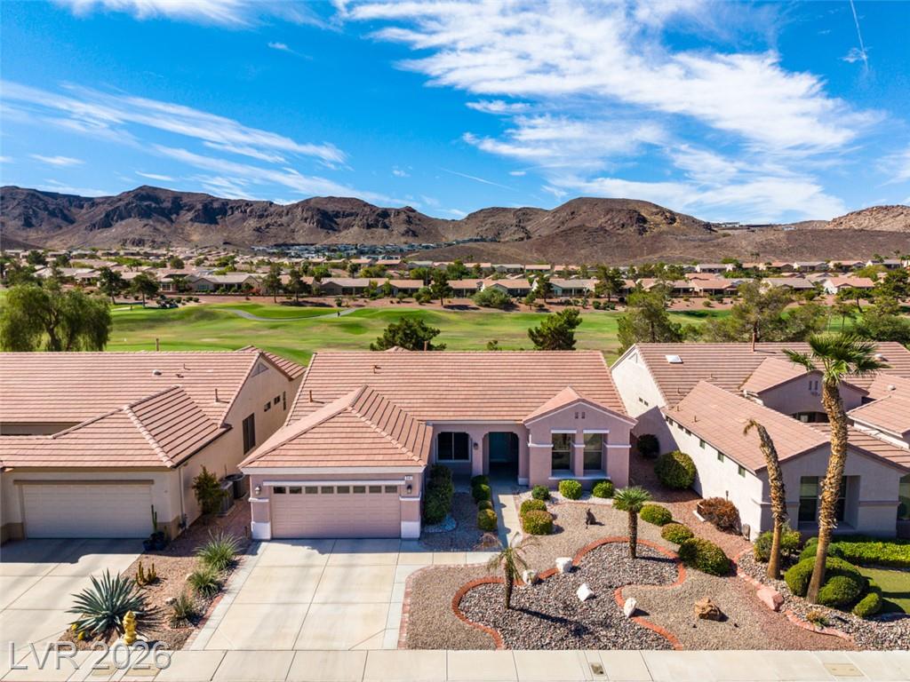 541  MOUNTAIN LINKS Drive, Henderson, NV 89012 — photo 1