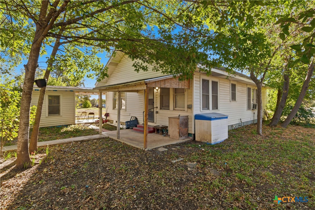 603 Court, Seguin, TX 78155 — photo 1