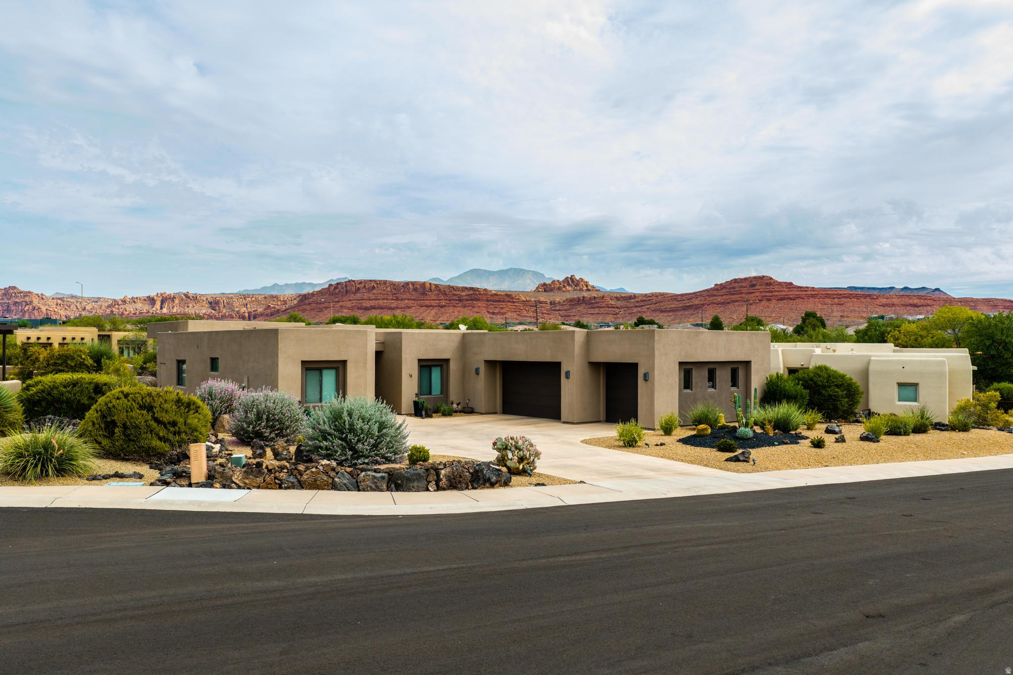 18  BOULDER CIR, Santa Clara, UT 84765 — photo 1