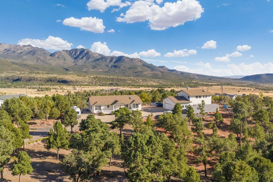 708 E Mule Deer RD, Central, UT 84722