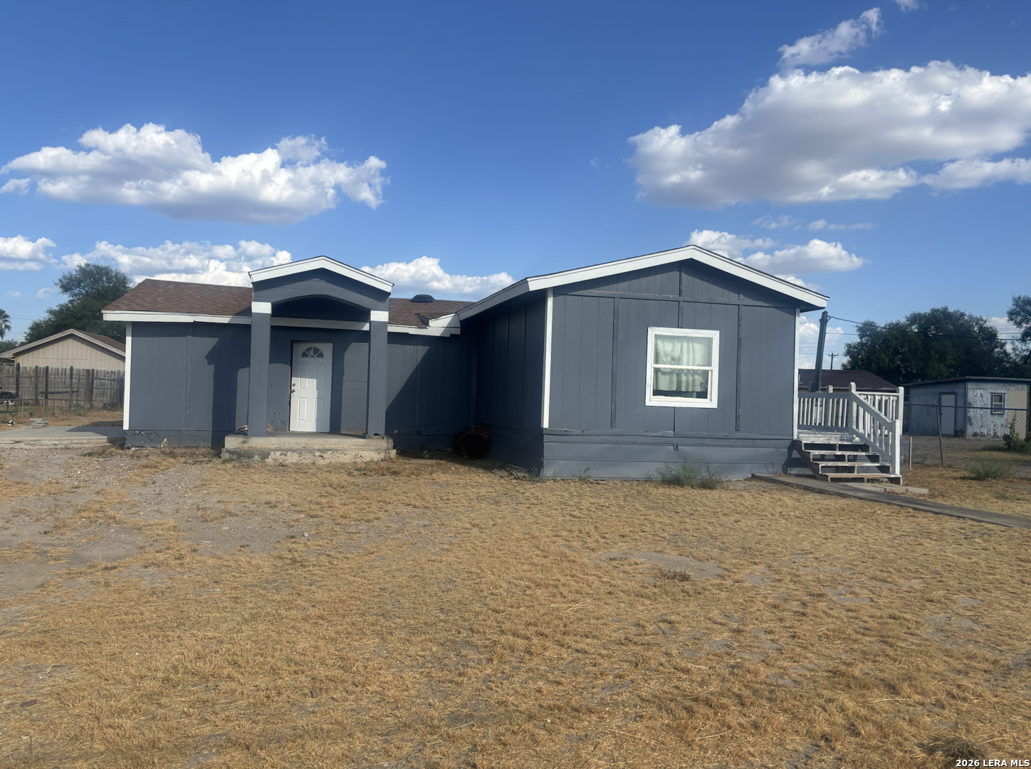 3888 CROSS CREEK DR