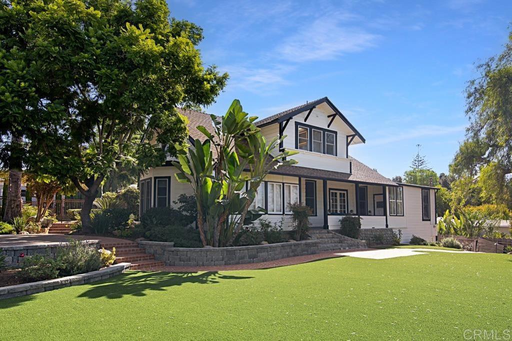 210 S Vine Street, Fallbrook, CA 92028 — photo 1