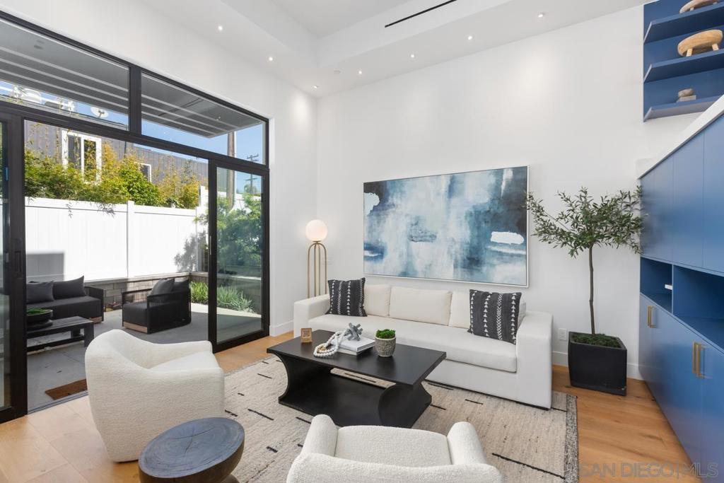 744 Bonair St, La Jolla, CA 92037 — photo 1