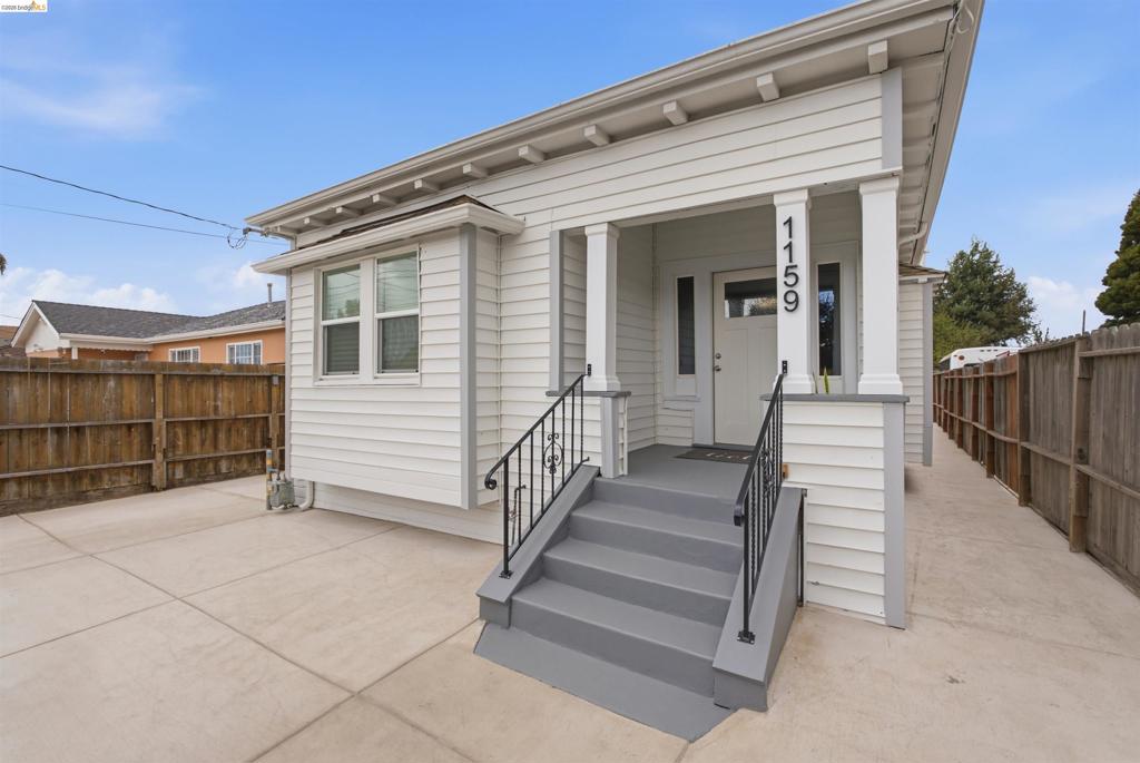 1159 87Th Ave, Oakland, CA 94621 — photo 1