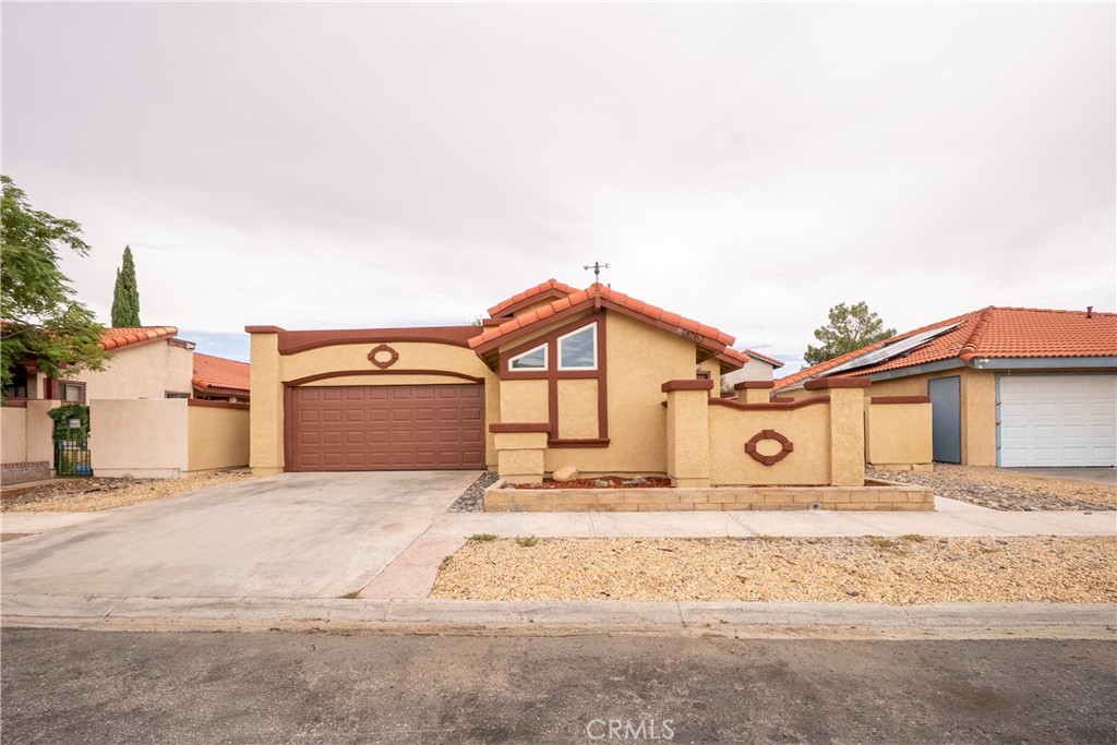 16262 Tokay, Victorville, CA 92395 — photo 1