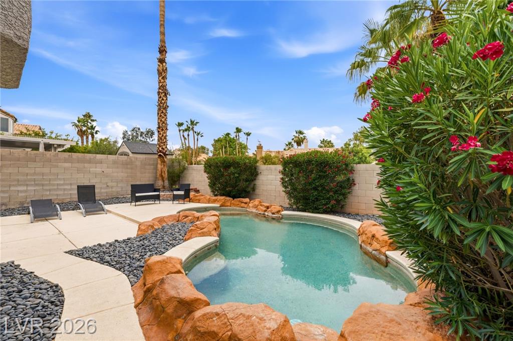 79  Sea Holly Way