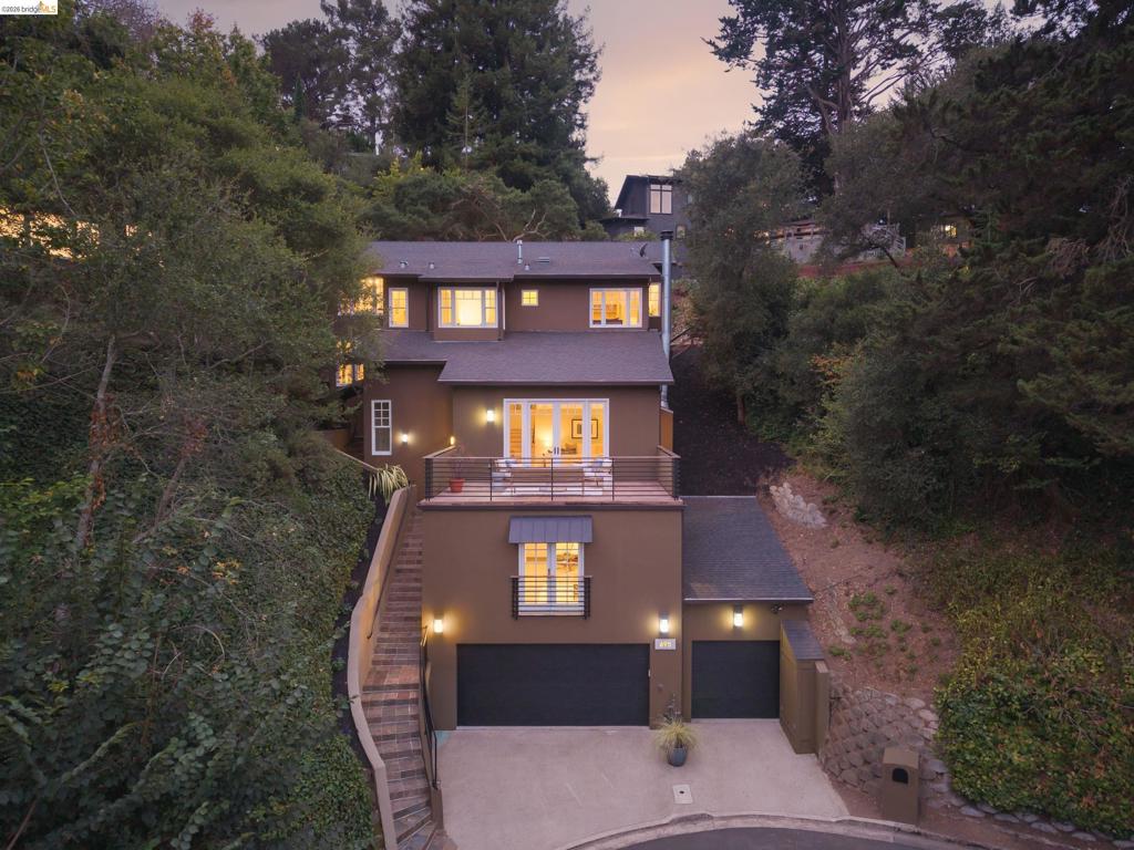 695 Florence, Oakland, CA 94618 — photo 1