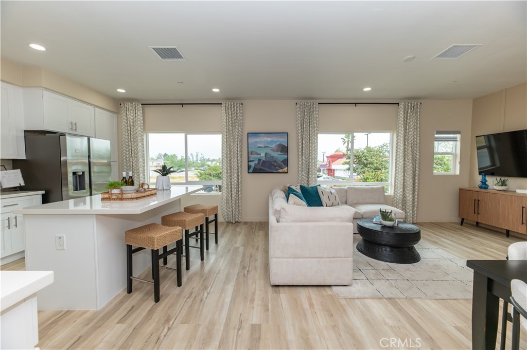 8187 Amerena Way