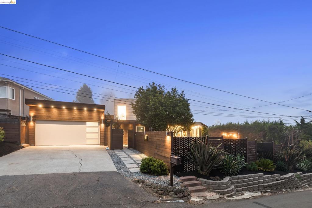 5800 Saint Paul Ct, Oakland, CA 94618 — photo 1