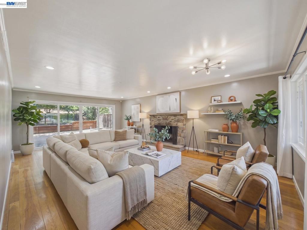 4015 Rusting Ave, Oakland, CA 94605 — photo 1