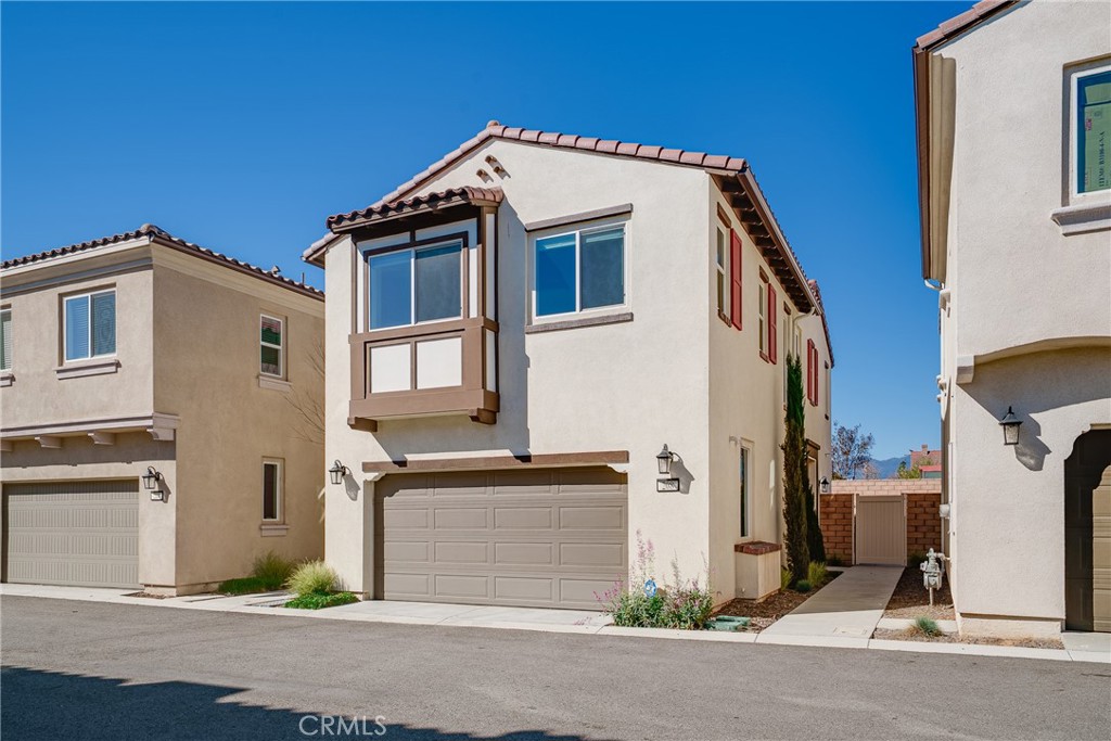 208 Bonita, Rialto, CA 92376 — photo 1