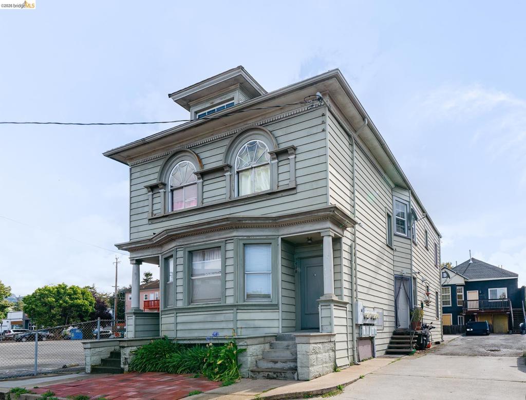 5418 Telegraph Ave, Oakland, CA 94609 — photo 1