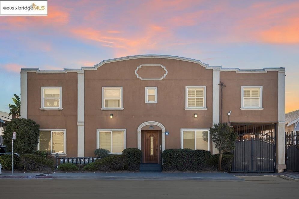2842 Adeline ST 6, Oakland, CA 94608 — photo 1