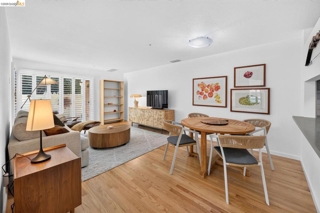 911 S Villa WAY, Walnut Creek, CA 94595 — photo 1