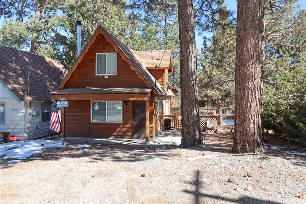 631 Los Angeles Avenue, Sugarloaf, CA 92386 — photo 1