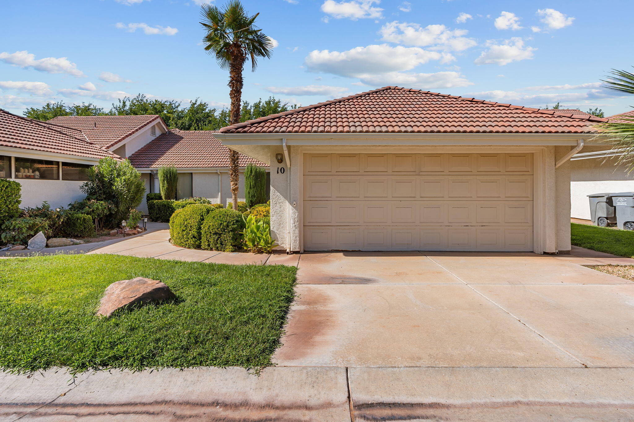 275 S Valley View DR 10, St George, UT 84770 — photo 1