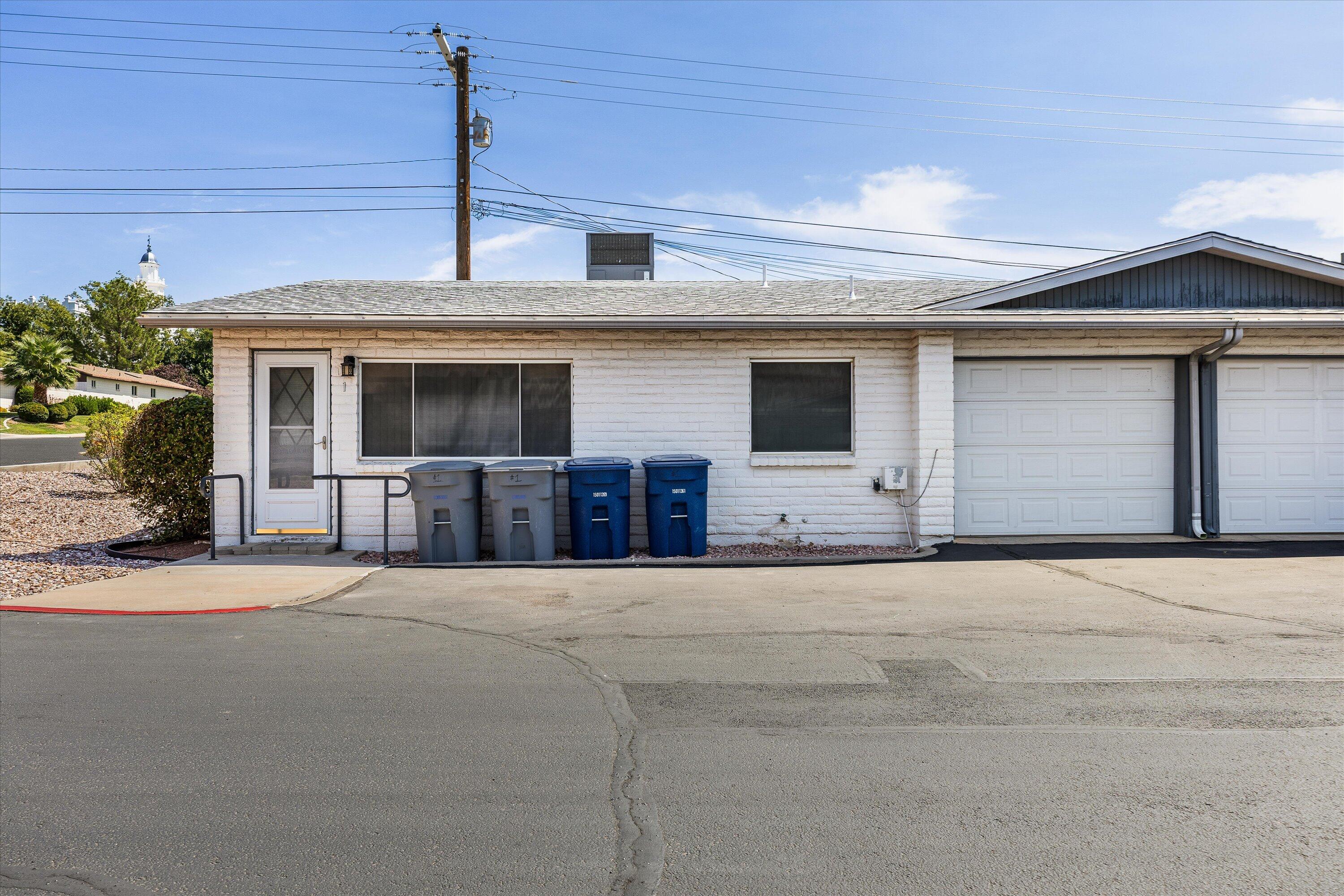 142 E 500 S 1, St George, UT 84770 — photo 1