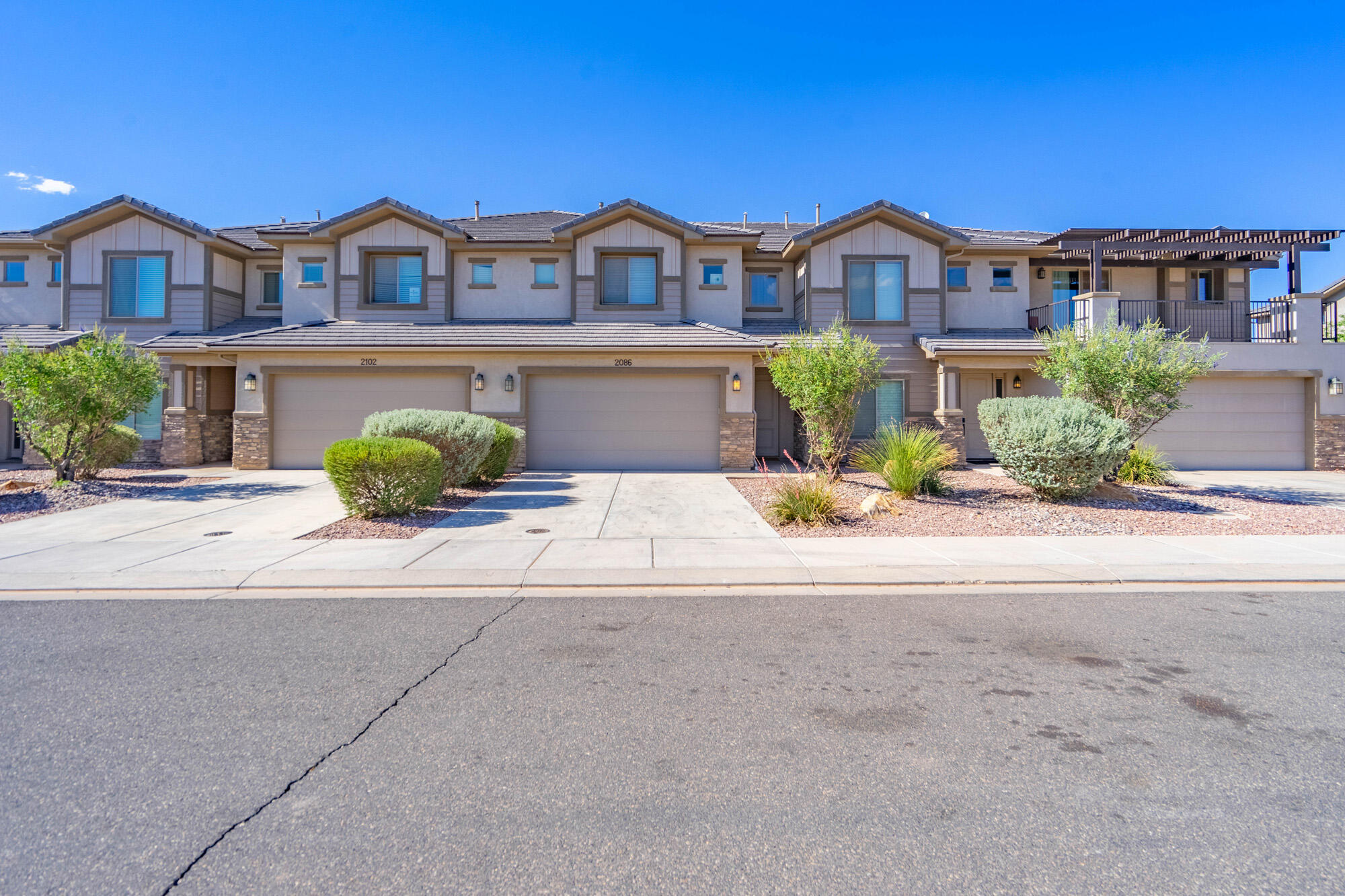 2086 W 440 N, Hurricane, UT 84737 — photo 1