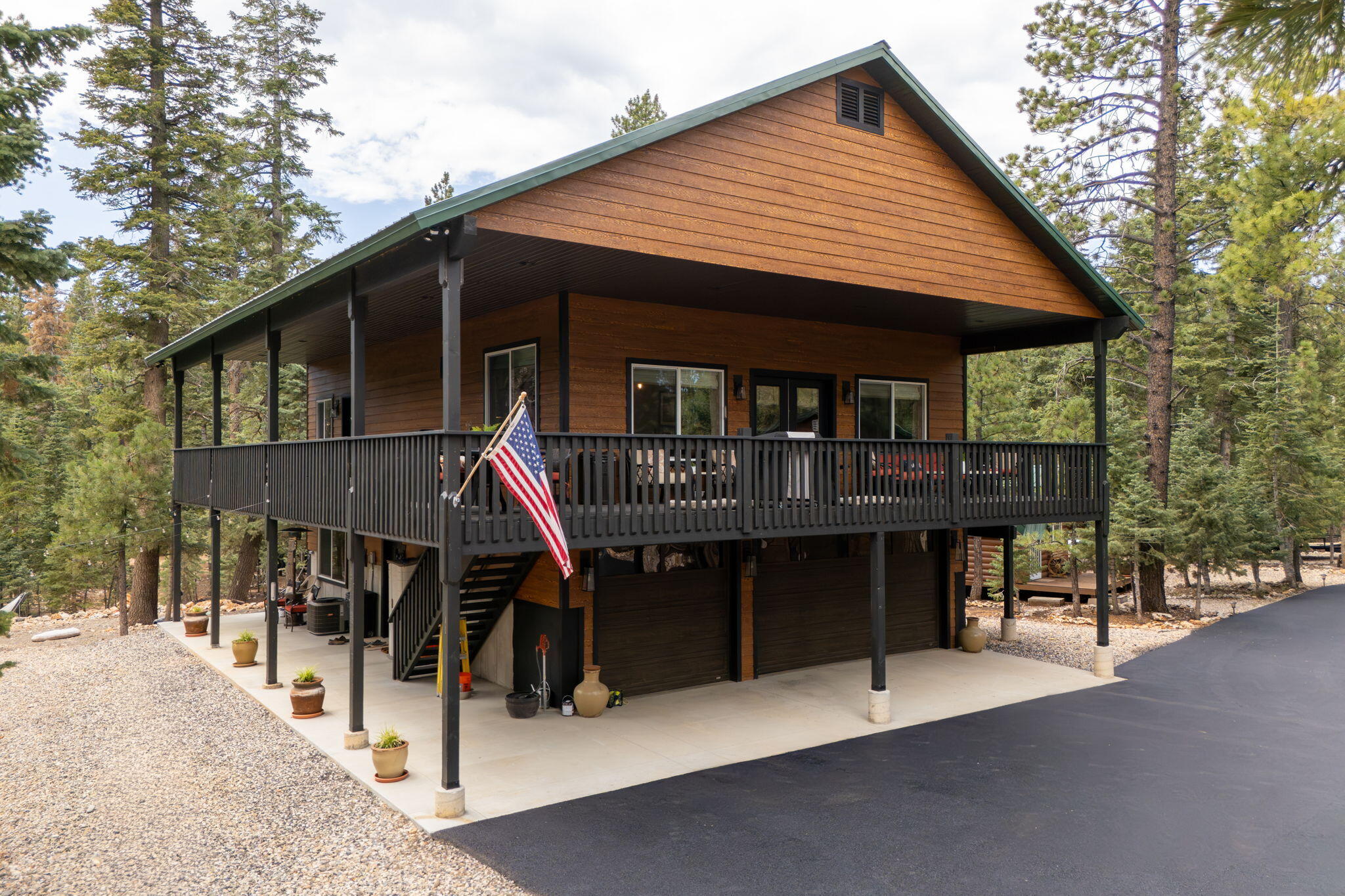 290 Porcupine DR, Duck Creek, UT 84762 — photo 1