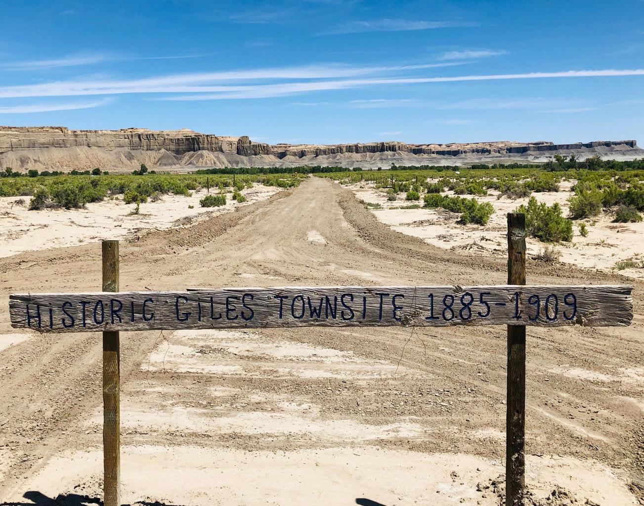 Corner of Carmel & Entrada Lot #26, Caineville, UT 84775