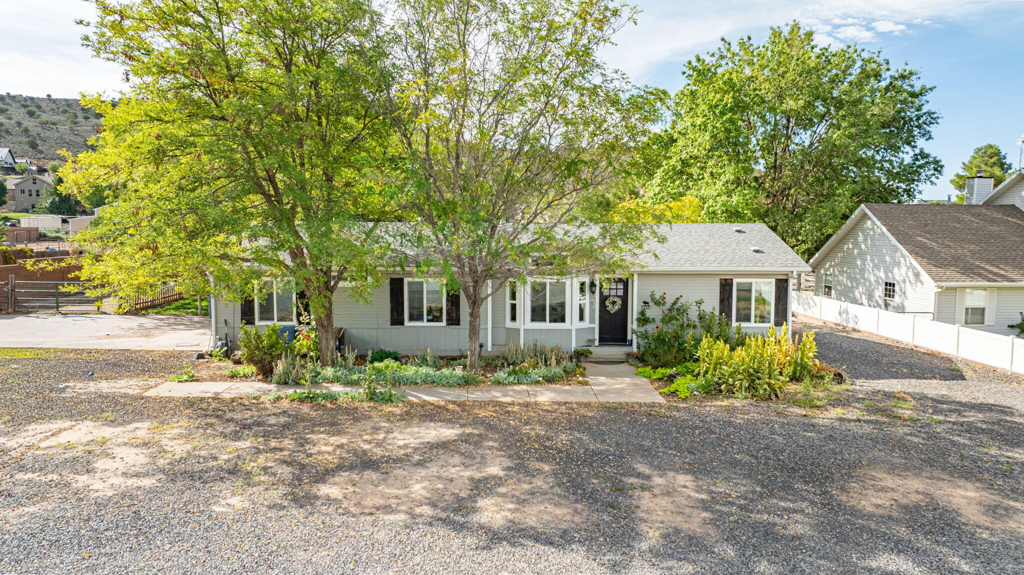 1217 W Topaz RD, St George, UT 84770 — photo 1