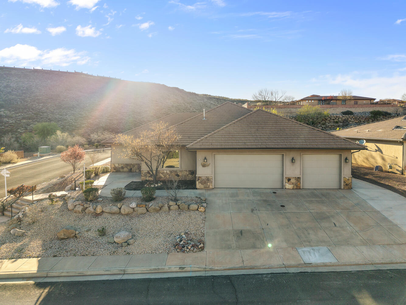 1907 N Creek Side CT, Washington, UT 84780 — photo 1