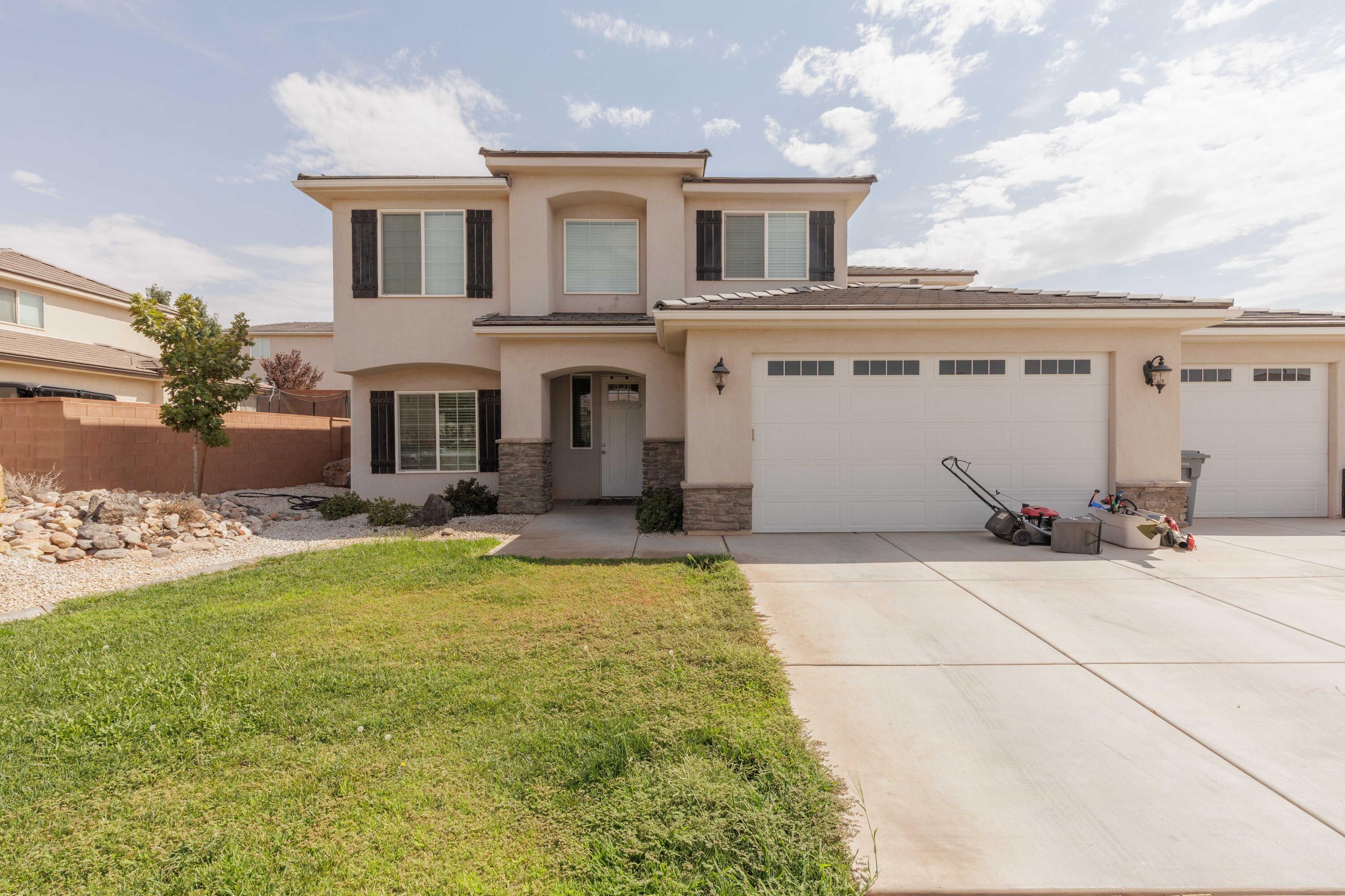 3332 E Livia DR, St George, UT 84790 — photo 1