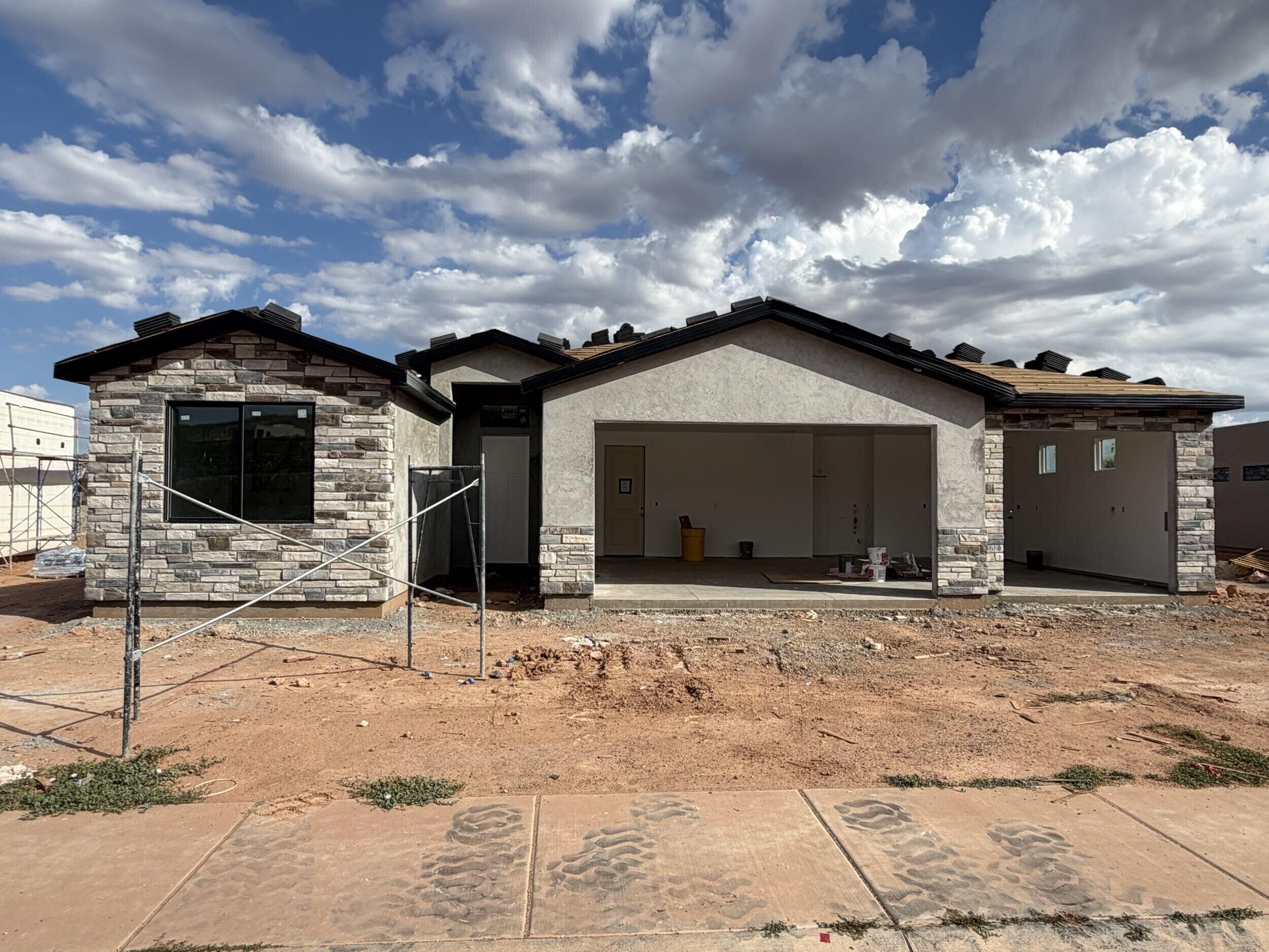 1772 W Monument Valley RD, Hurricane, UT 84737 — photo 1