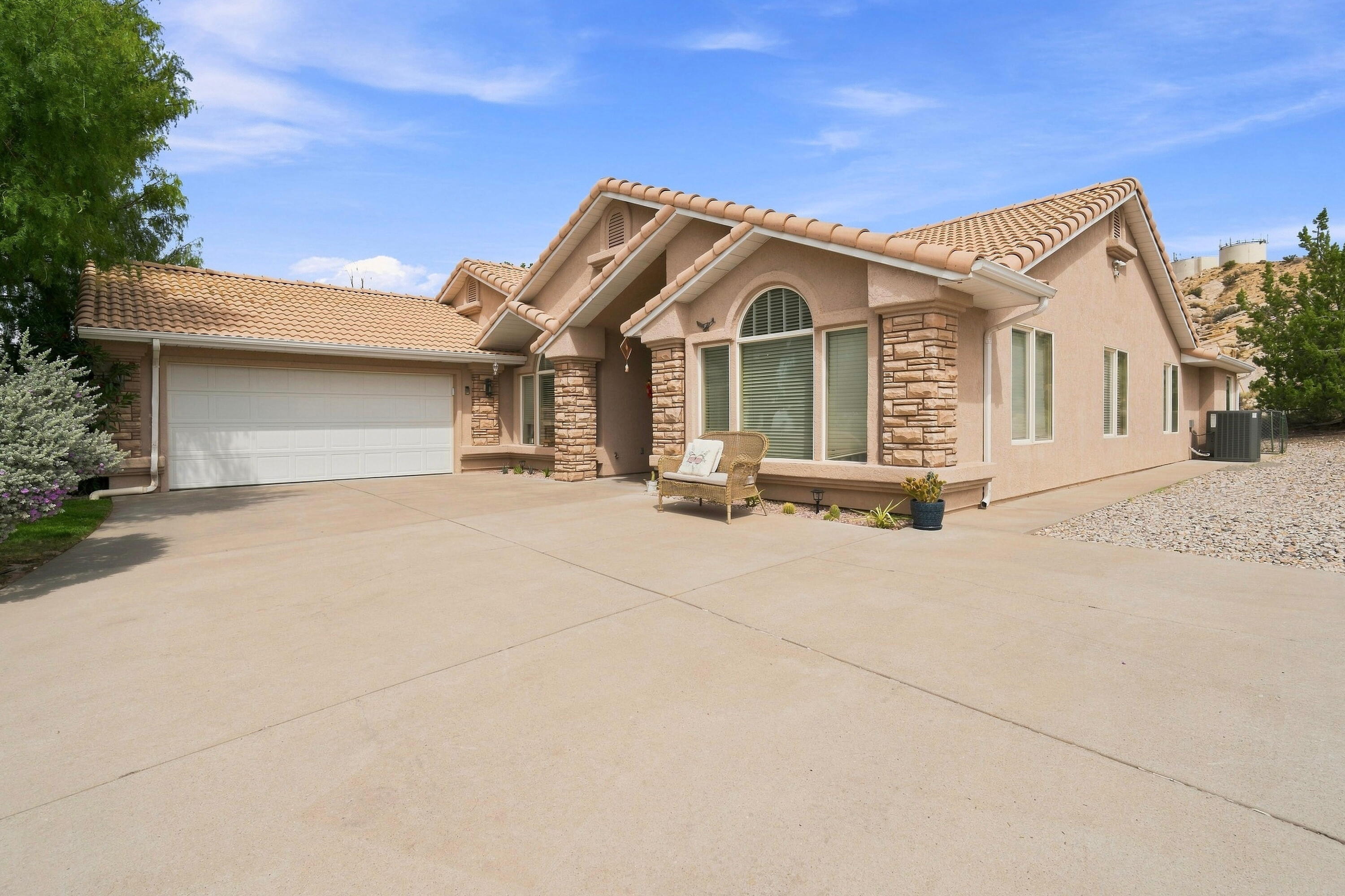1642 W 5745 N, St George, UT 84770 — photo 1