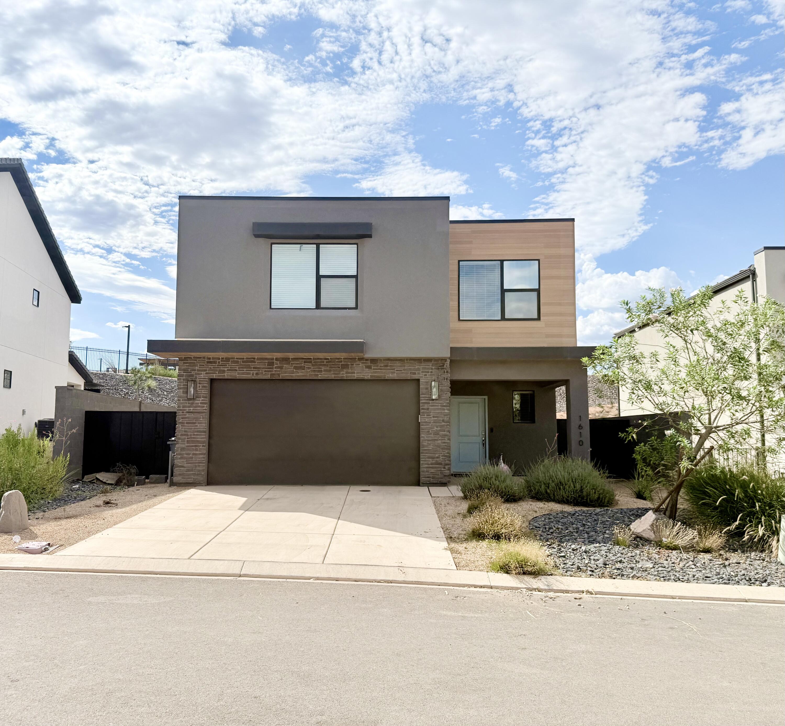 1610 S Ripple Rock DR, Washington, UT 84780 — photo 1