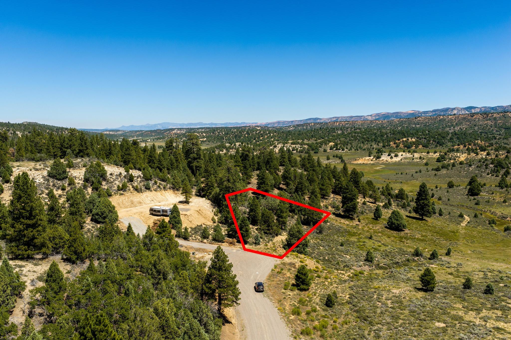 2650 N Carter Circle, Alton, UT 84710 — photo 1