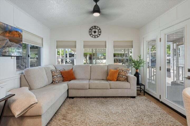 1150 W Red Hills Parkway, 18, Washington, UT 84780 — photo 1