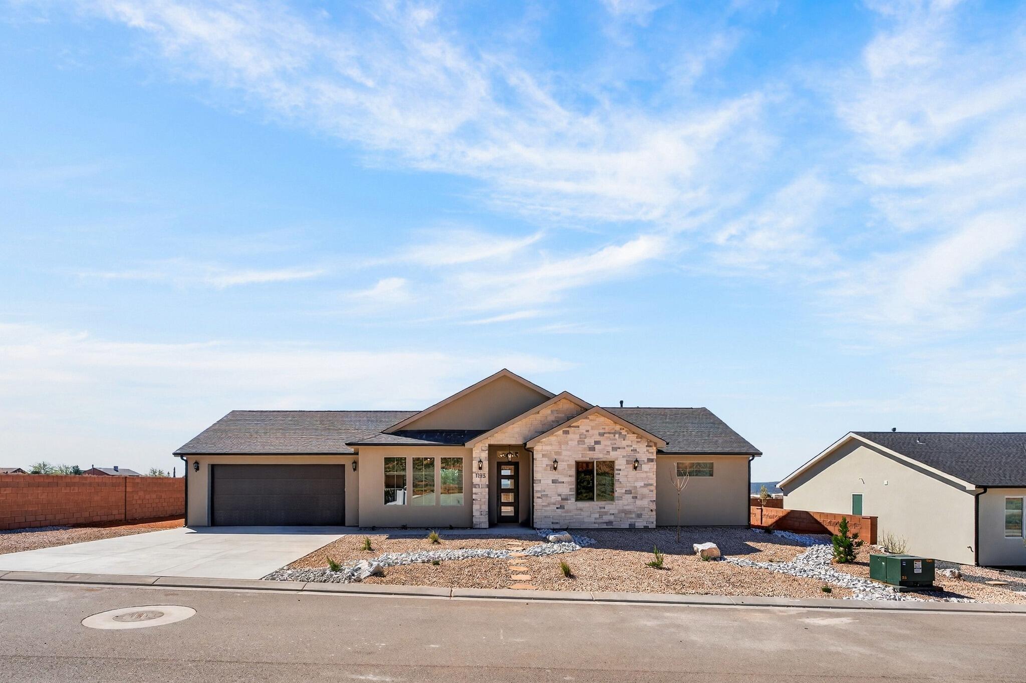 1193 W Kokopelli Street, Hildale, UT 84784 — photo 1