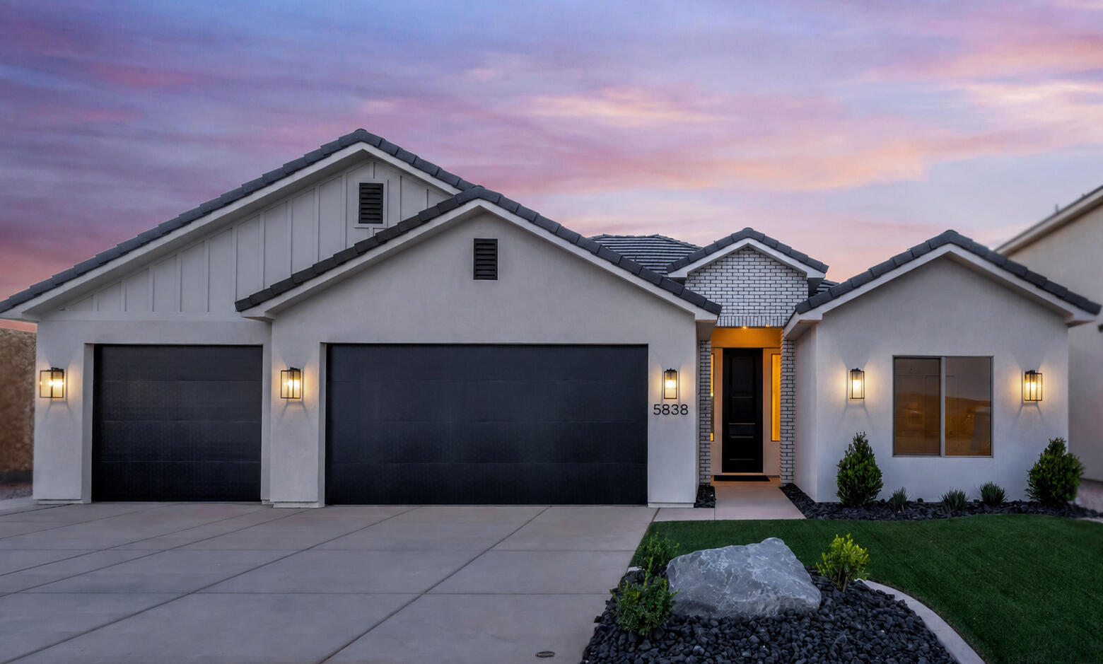 5888 S Foothill Ridge DR, St George, UT 84790 — photo 1