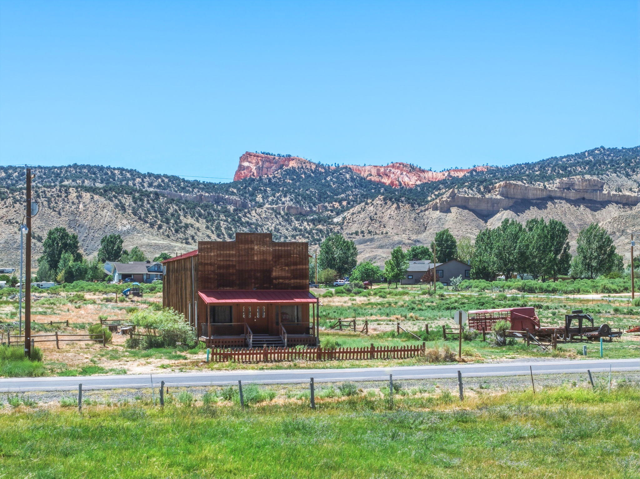 511 N Main ST, Tropic, UT 84776 — photo 1