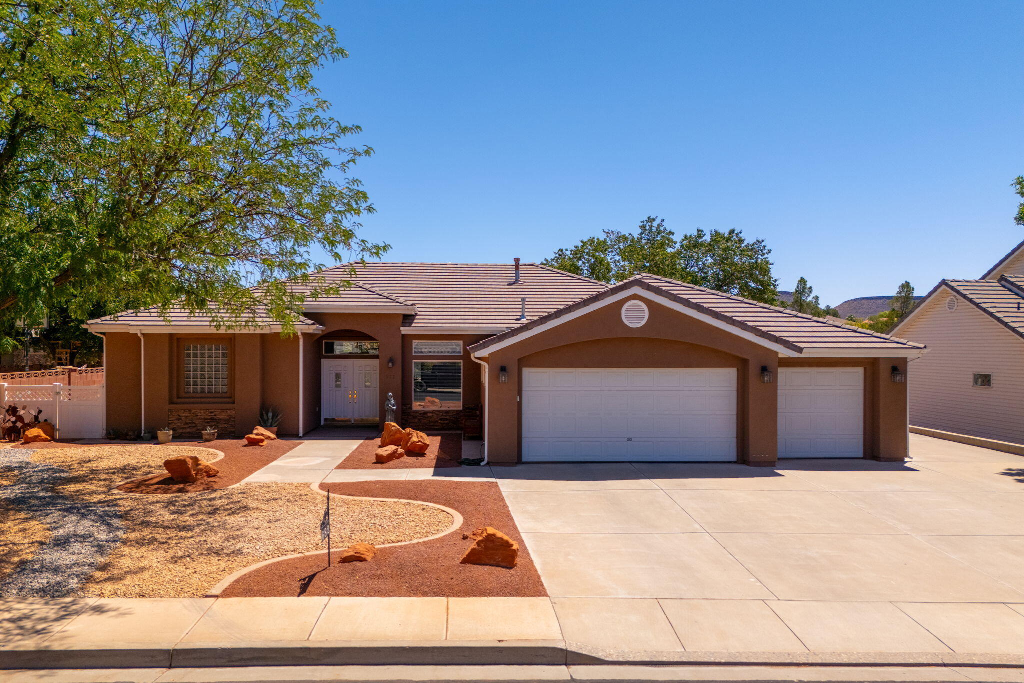 682 N Morning Glory, Santa Clara, UT 84765 — photo 1