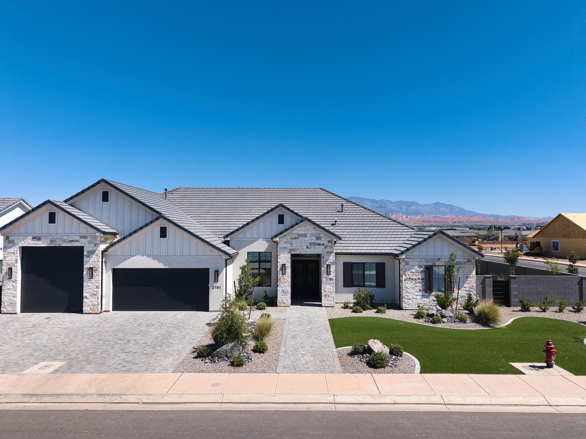2761 E MOORLAND DR, St George, UT 84790 — photo 1